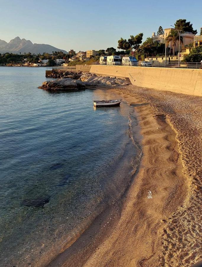 La Casetta Di Marianne Santa Flavia Esterno foto