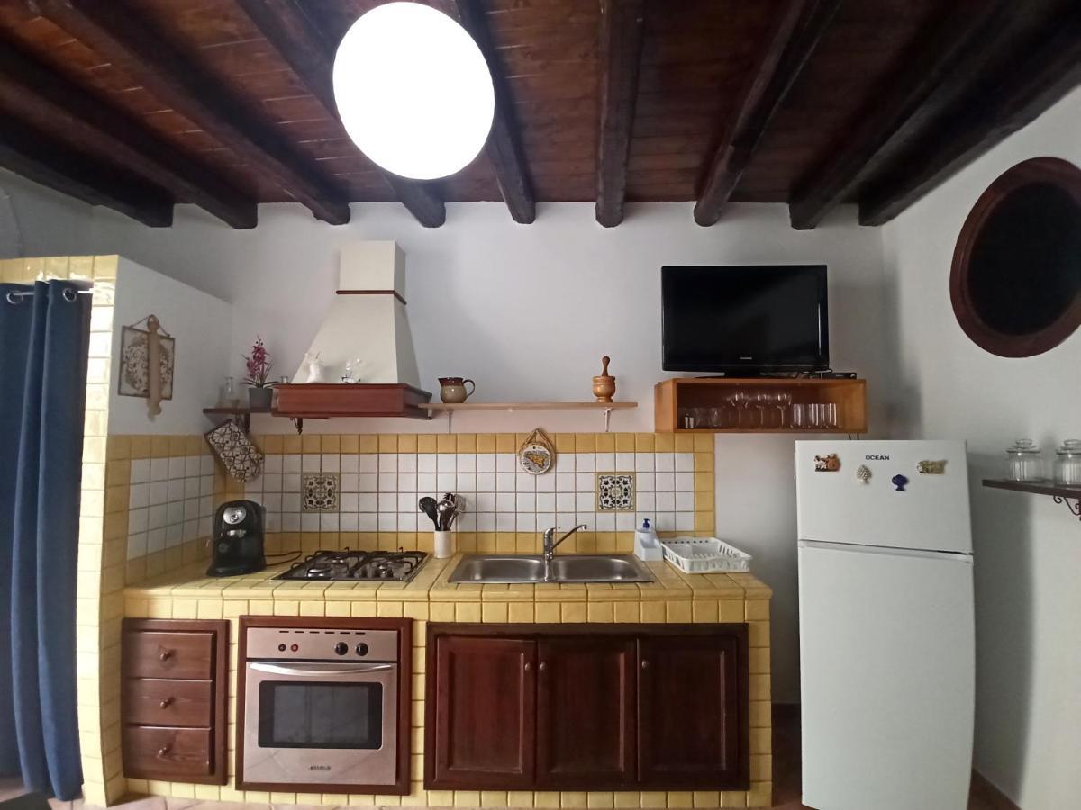La Casetta Di Marianne Santa Flavia Esterno foto