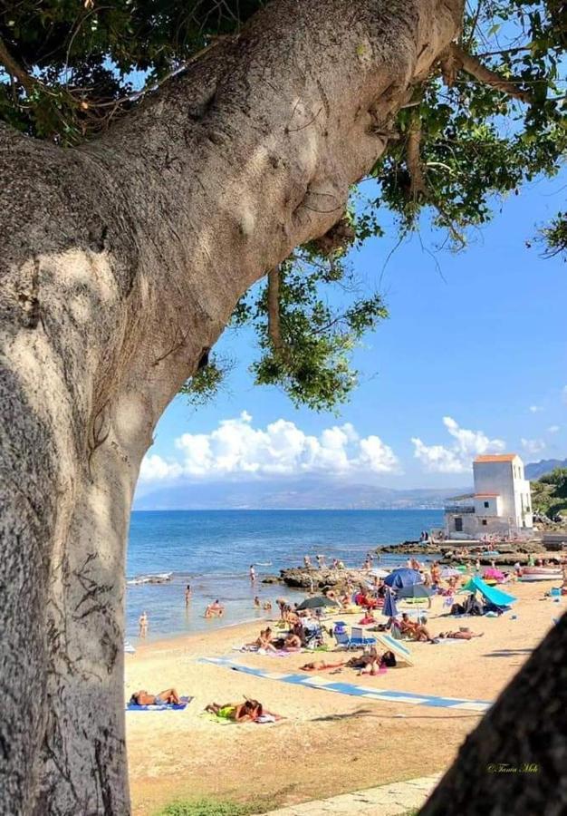 La Casetta Di Marianne Santa Flavia Esterno foto